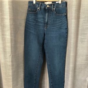 Everlane High Rise Skinny jeans size 25